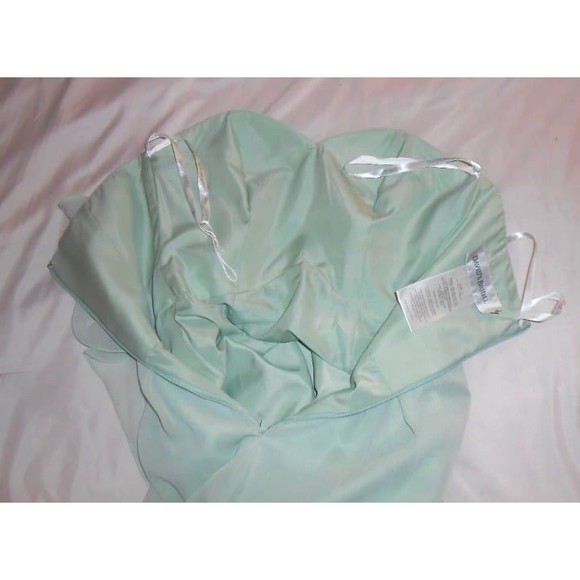 David's Bridal Crinkle Chiffon w Front Cascade size 2 mint green strapless Dress - Picture 7 of 7